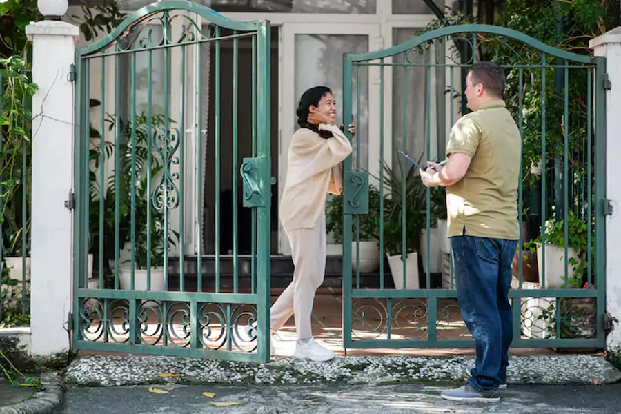 Gate Doesn’t Open or Close Smoothly