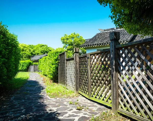 Custom Fence Installation Redwood City
