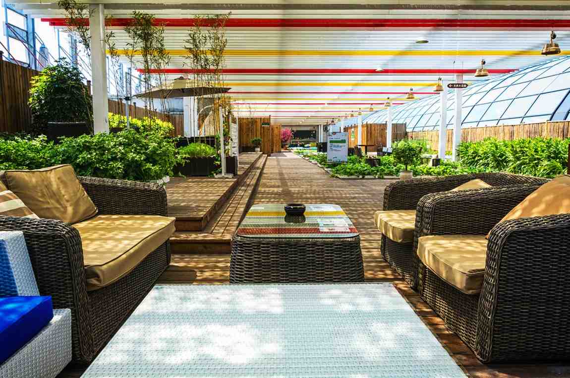 Common Mistakes Homeowners Make When Adding a Patio Cover